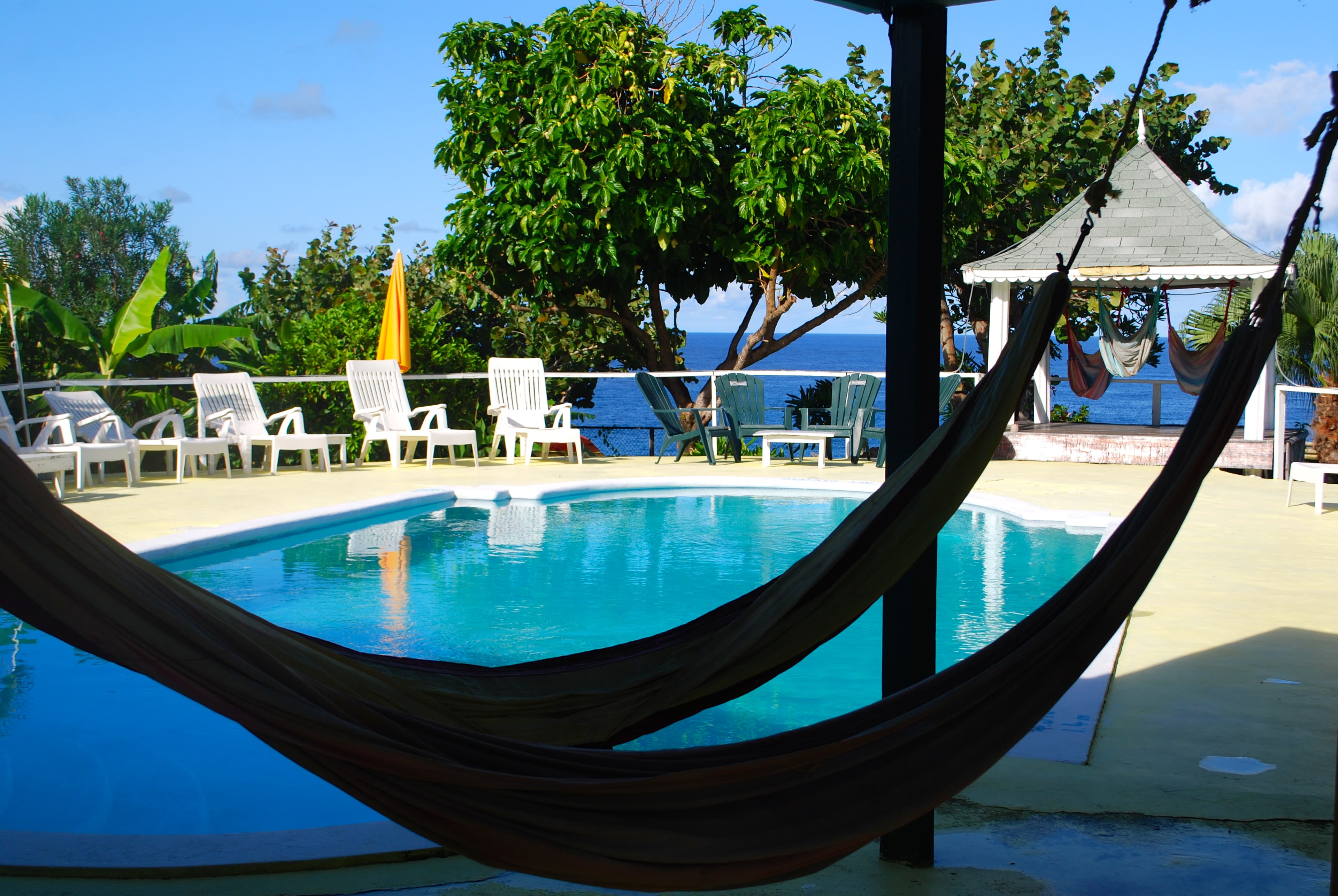 hammocks / pool / relaxation area
