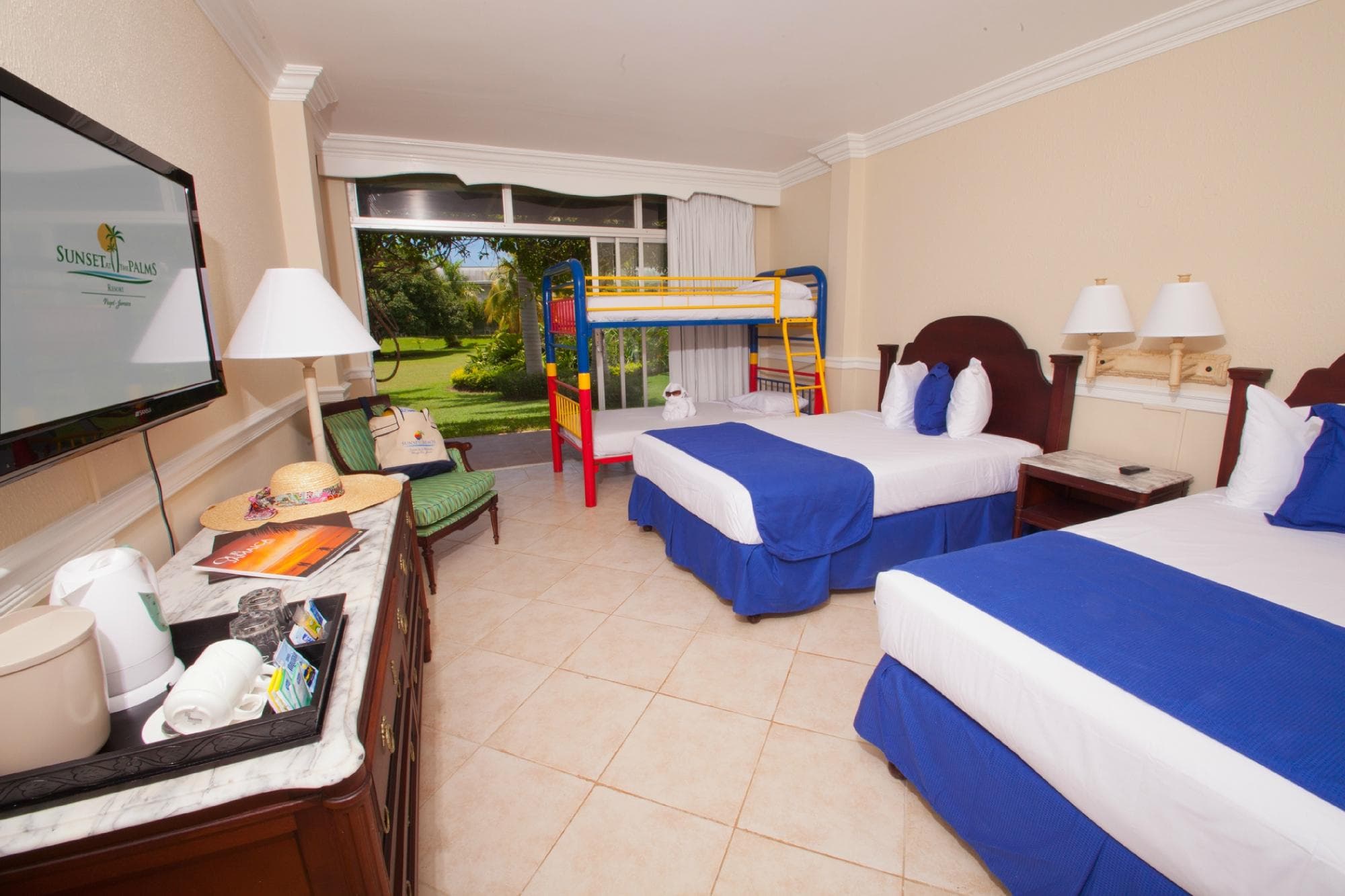 Club Family Room