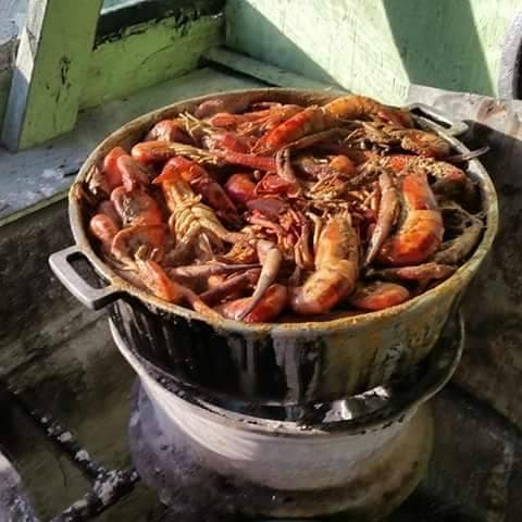 crayfish in coconut sauce