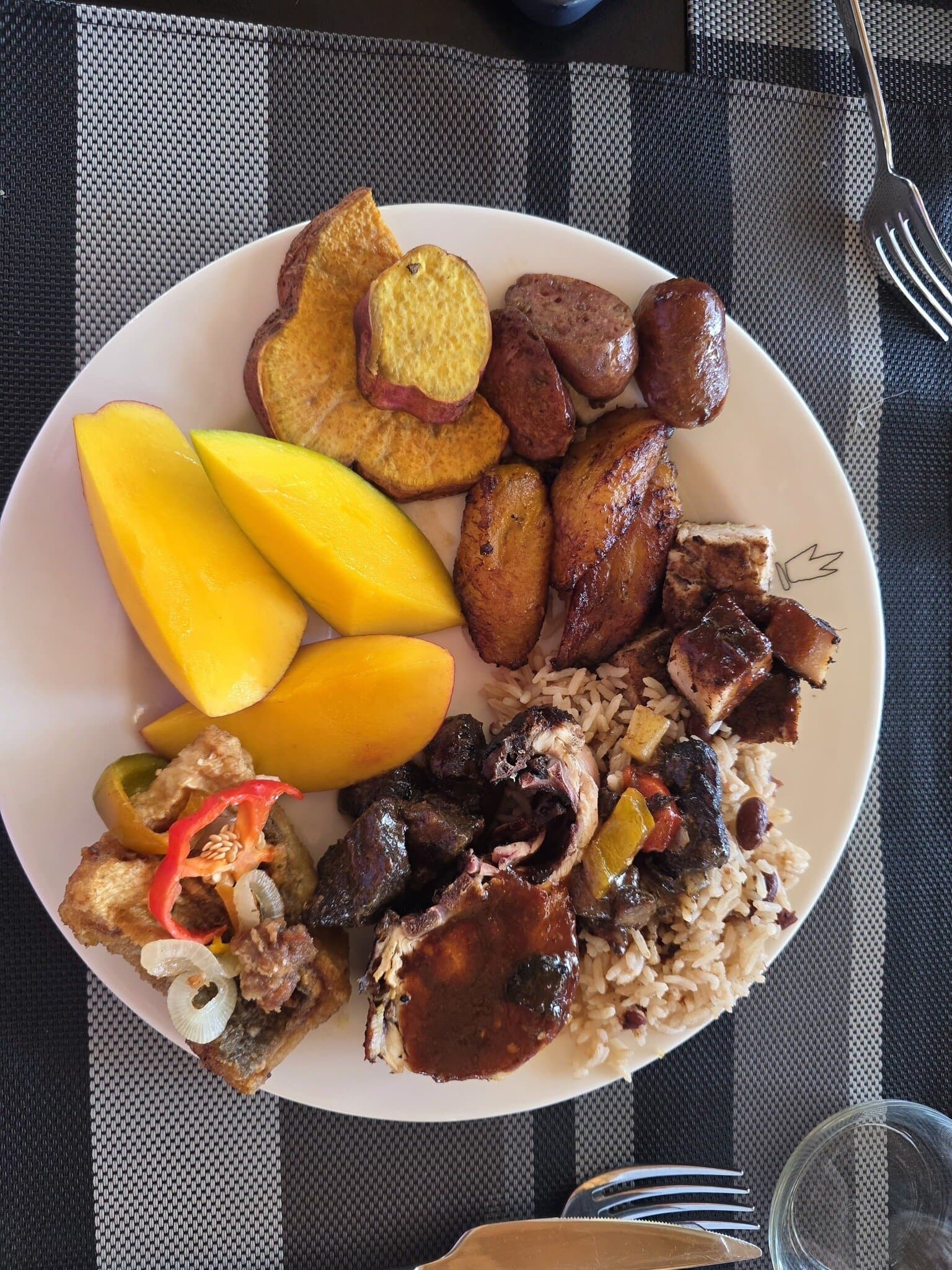 Food Spot Restaurant, Bar & Grill at TripAdvisor