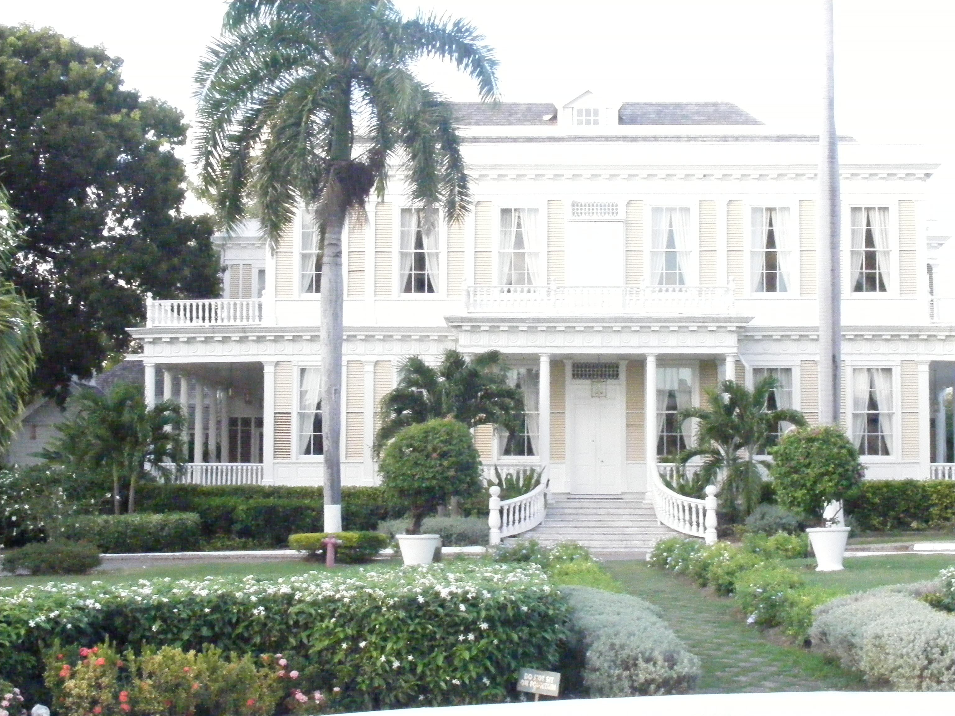 The Devon Mansion. Isn't it fantastic?
