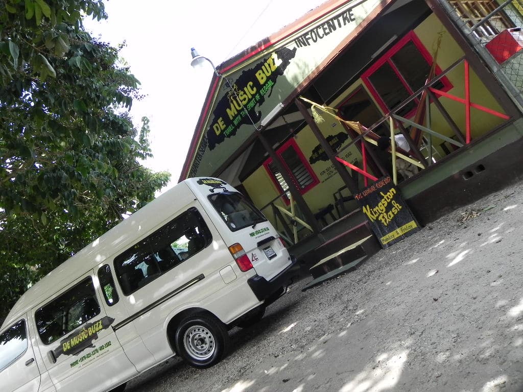 De Music Buzz Negril