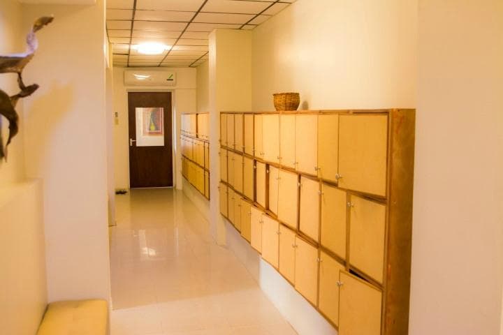 Bikram Yoga Jamaica - Storage Lockers