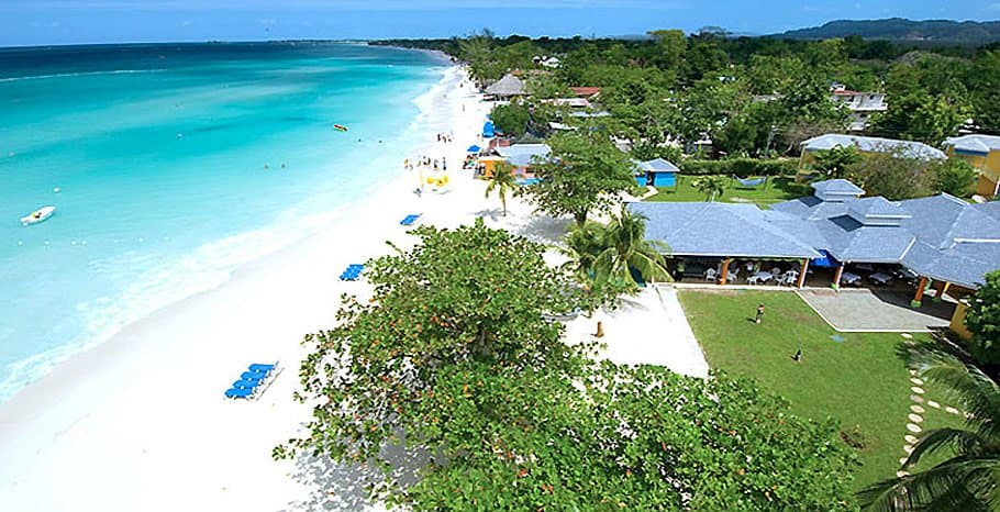 Negril seven mile beach