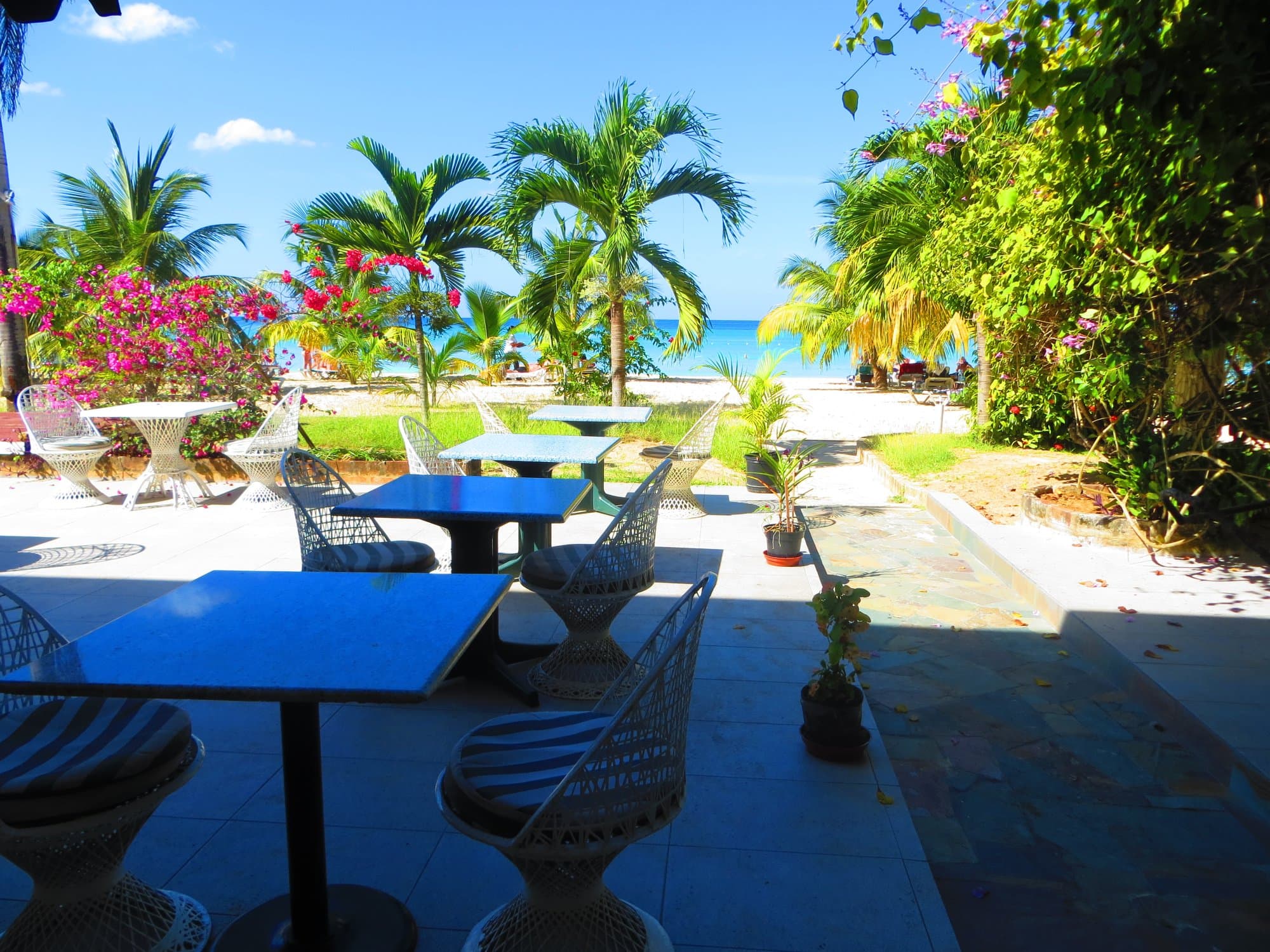 Le Vendome Restaurant-#Breakfast #Beach view