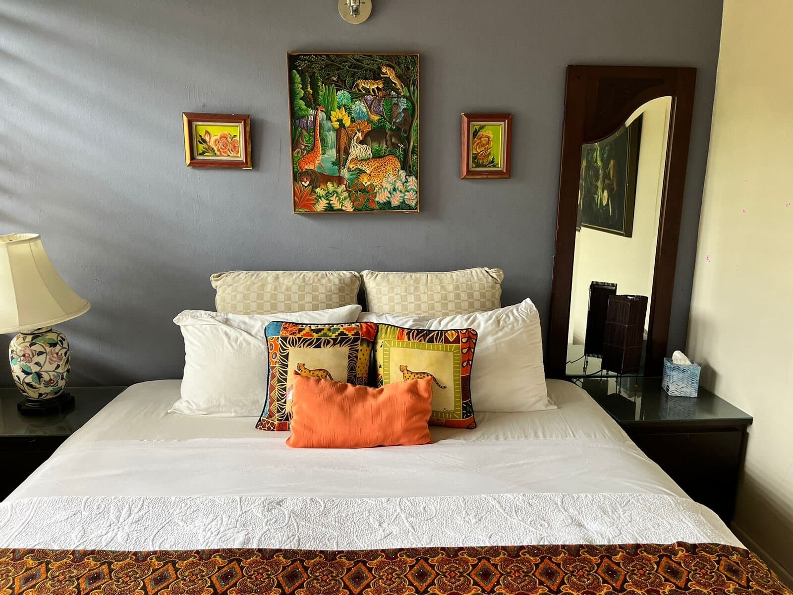 King Bedroom with Mountain and Garden View