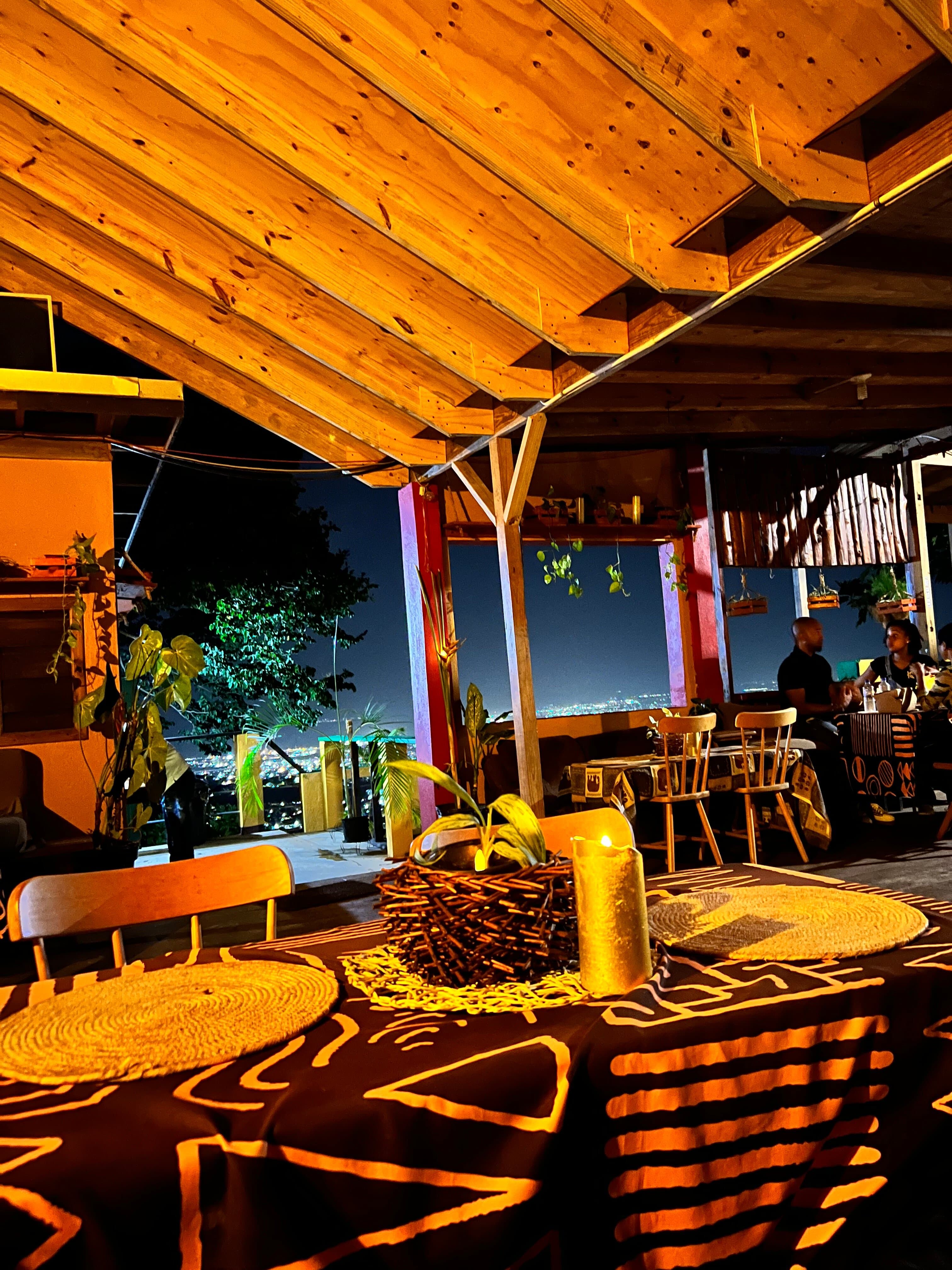 Dining by night