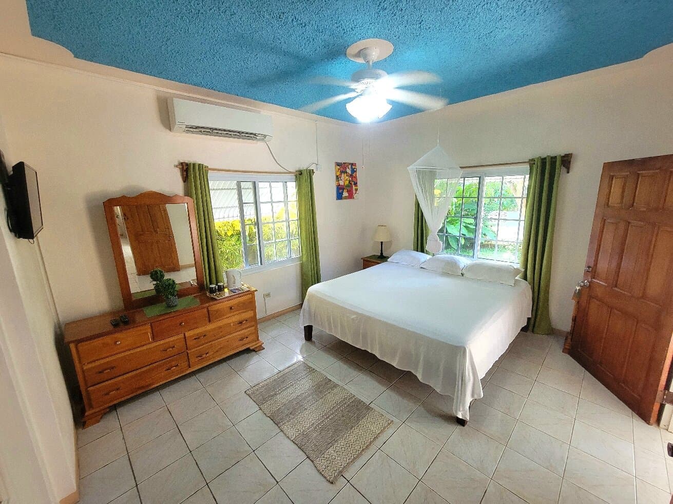 Rooms and their private Bathrooms