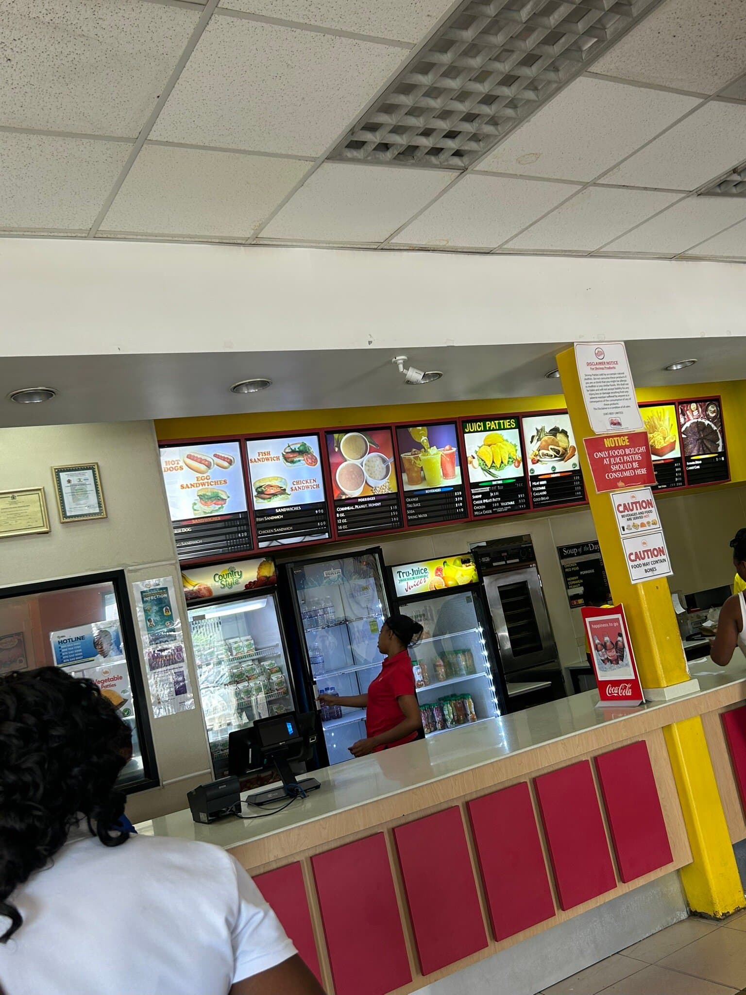 Head to the Juici patties shop. Oh my days delicious. I had cheesy beef patty sandwich in coco bread - absolutely filling and enjoyed a nap after. lol Highly recommended!!!!!!