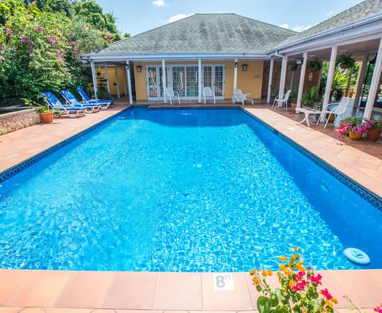 The Polkerris Pool at the Polkerris Bed and Breakfast