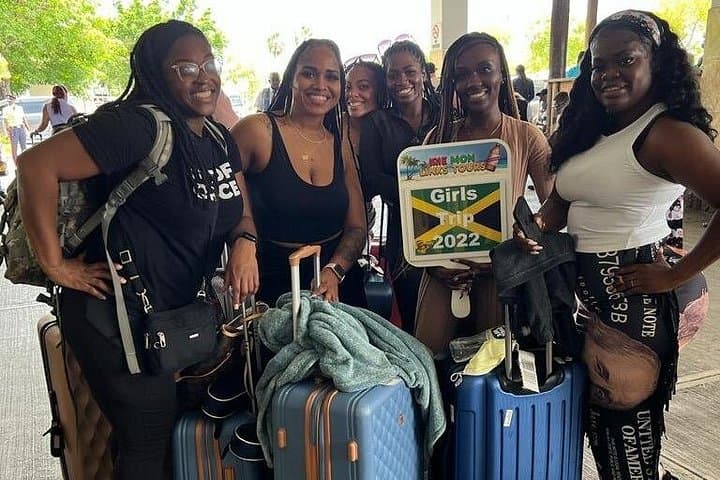Private Round-trip MBJ Airport Transfer to Montego Bay Hotels