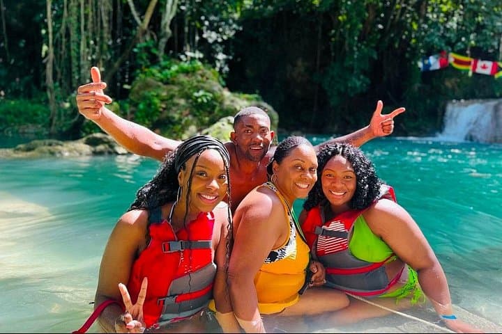 Private fun fill tour from Montego Bay to dunns river & blue hole